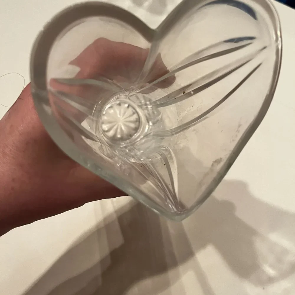 Vase - Heart Shaped‎ Vase